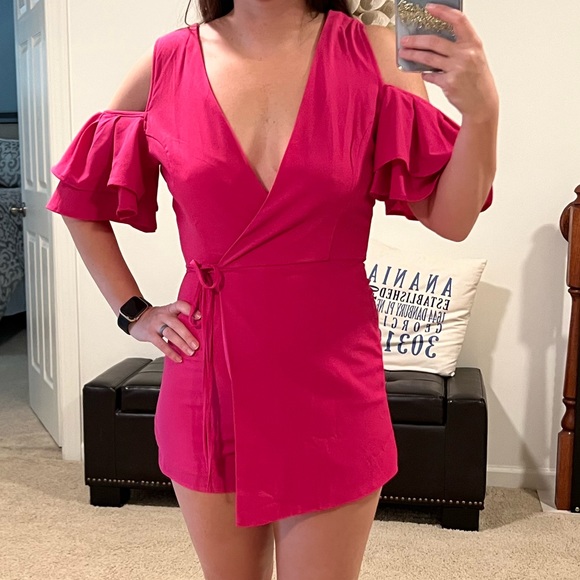 She + Sky Fuschia Romper NWT - Picture 2 of 2